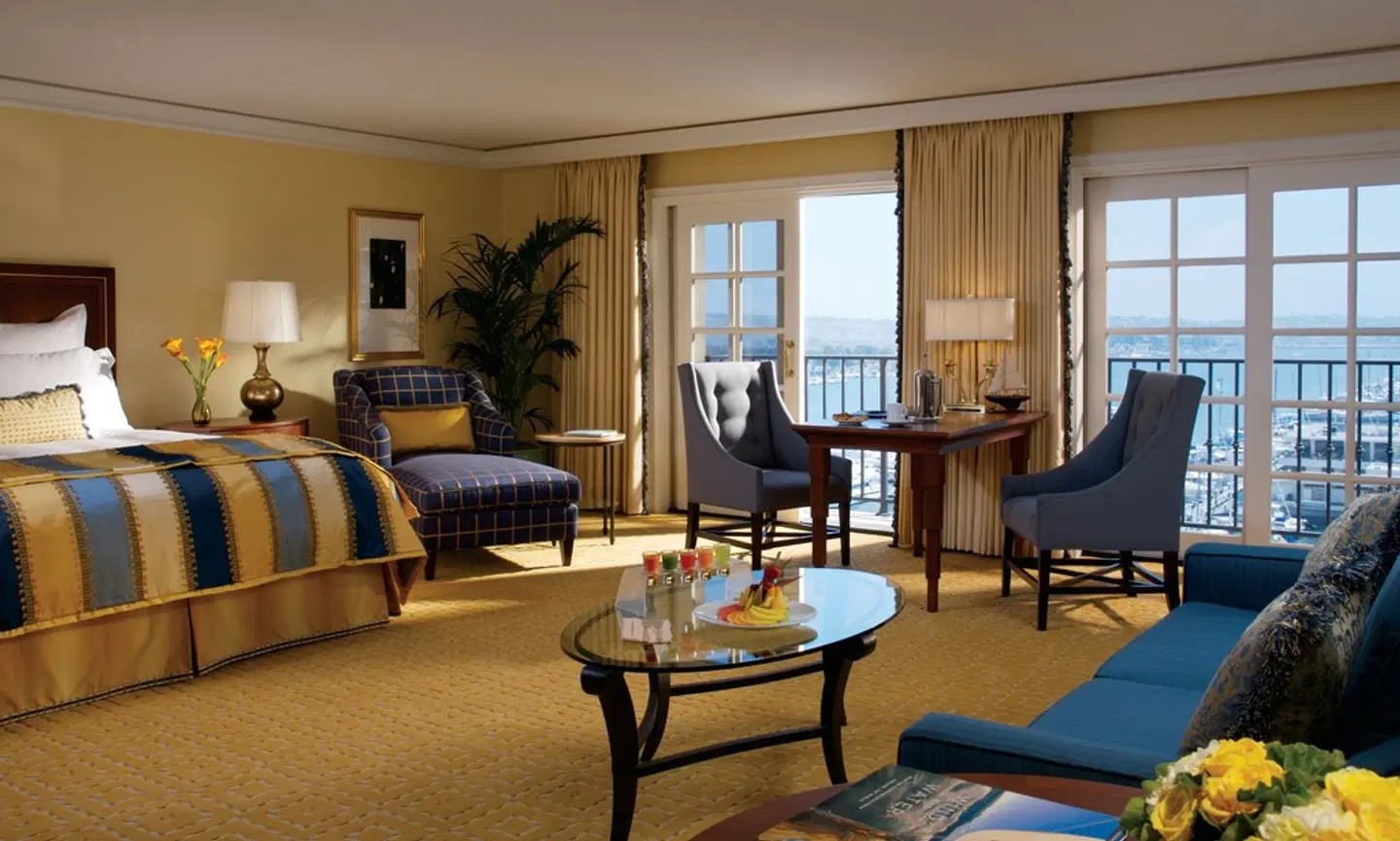 The Ritz-Carlton, Marina del Rey ROOM_EXAMPLE