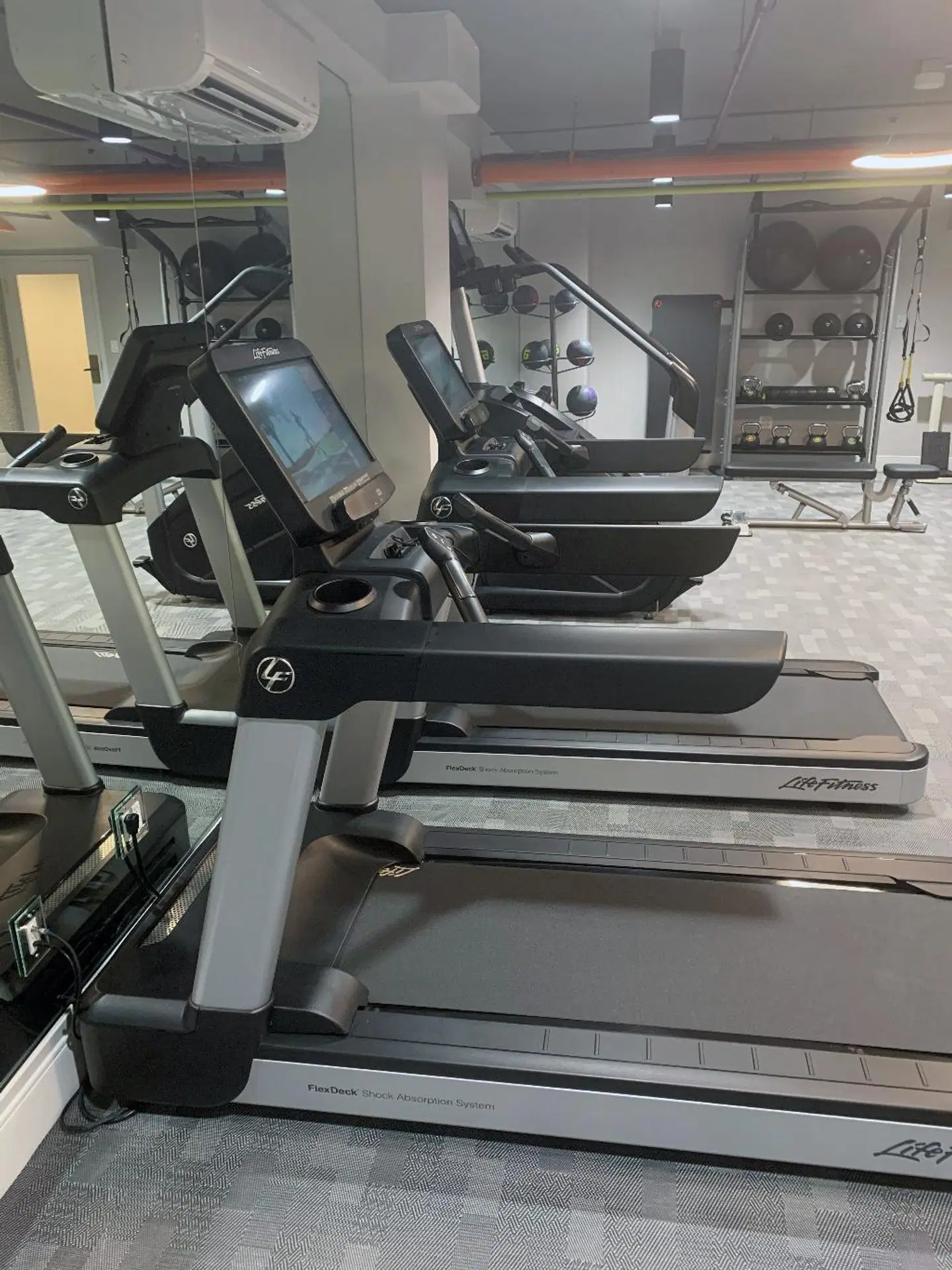 Le Parc Suite Hotel SPORTS_AND_LEISURE