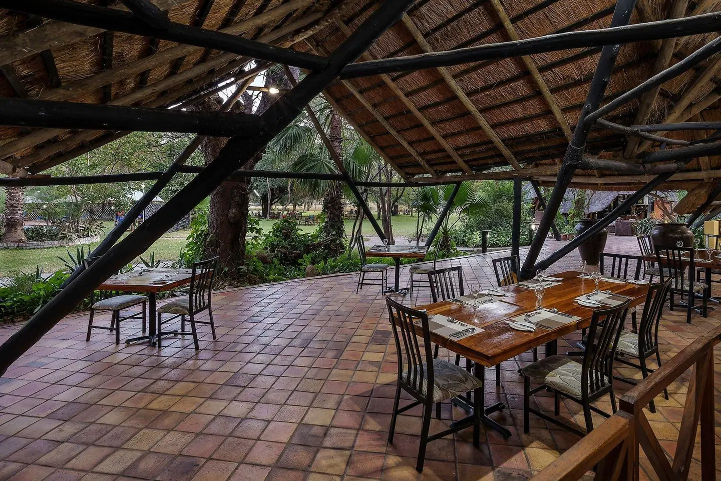 Protea Hotel by Marriott Lusaka Safari Lodge Terrasse