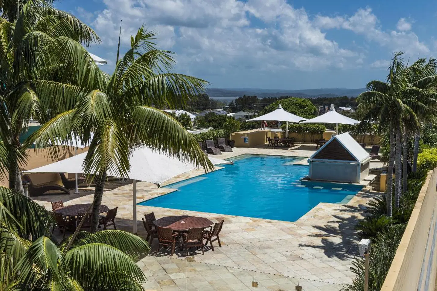 Oaks The Entrance Waterfront Suites OUTDOOR_POOL