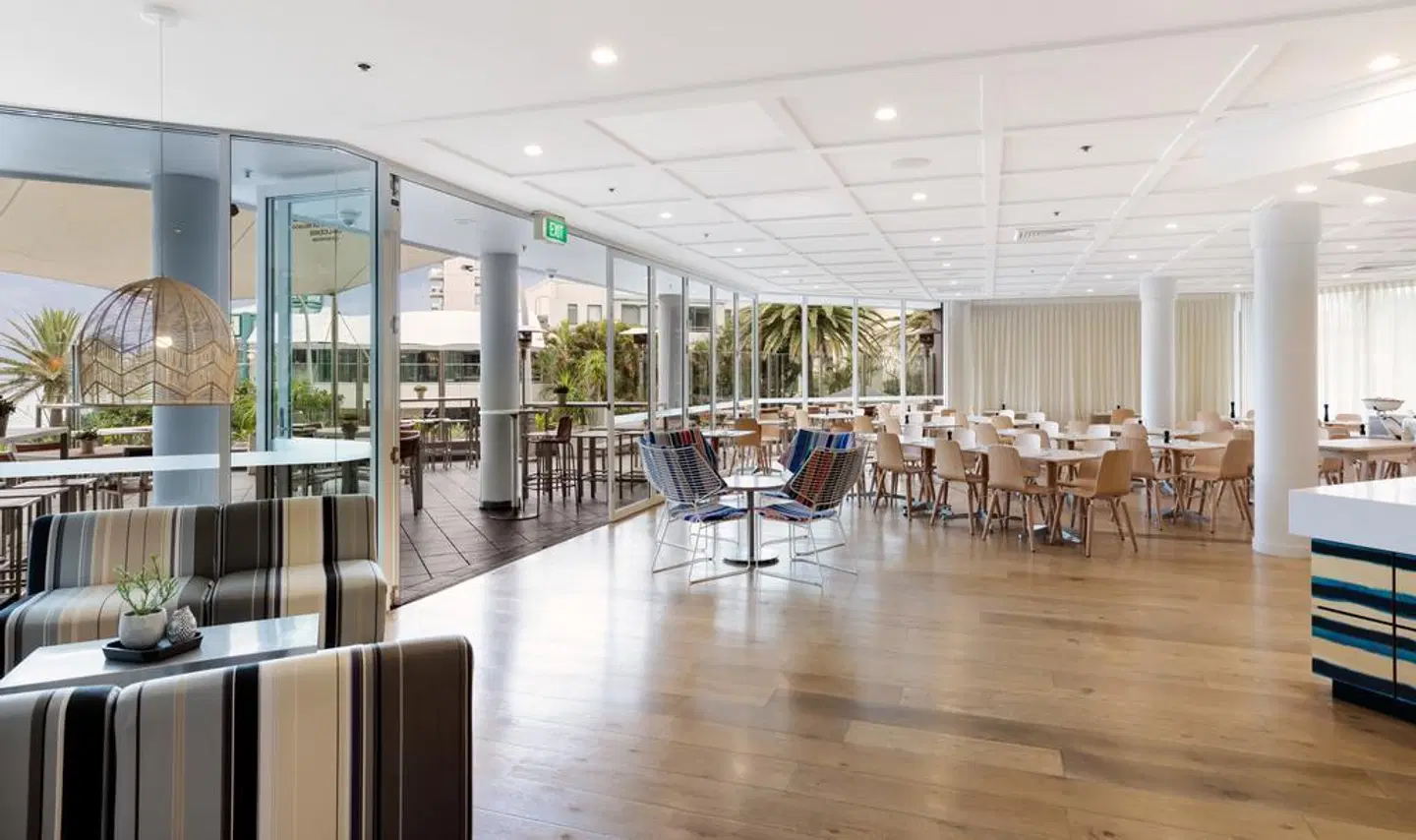 Rydges Cronulla Beach Bar