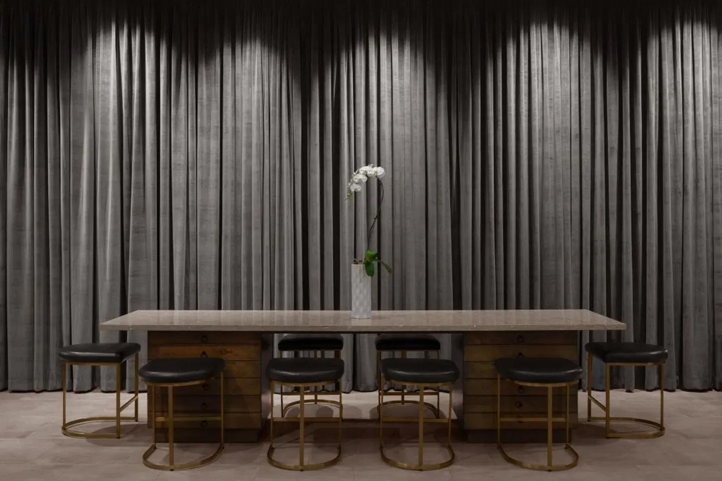Renaissance Chicago North Shore Hotel Bar