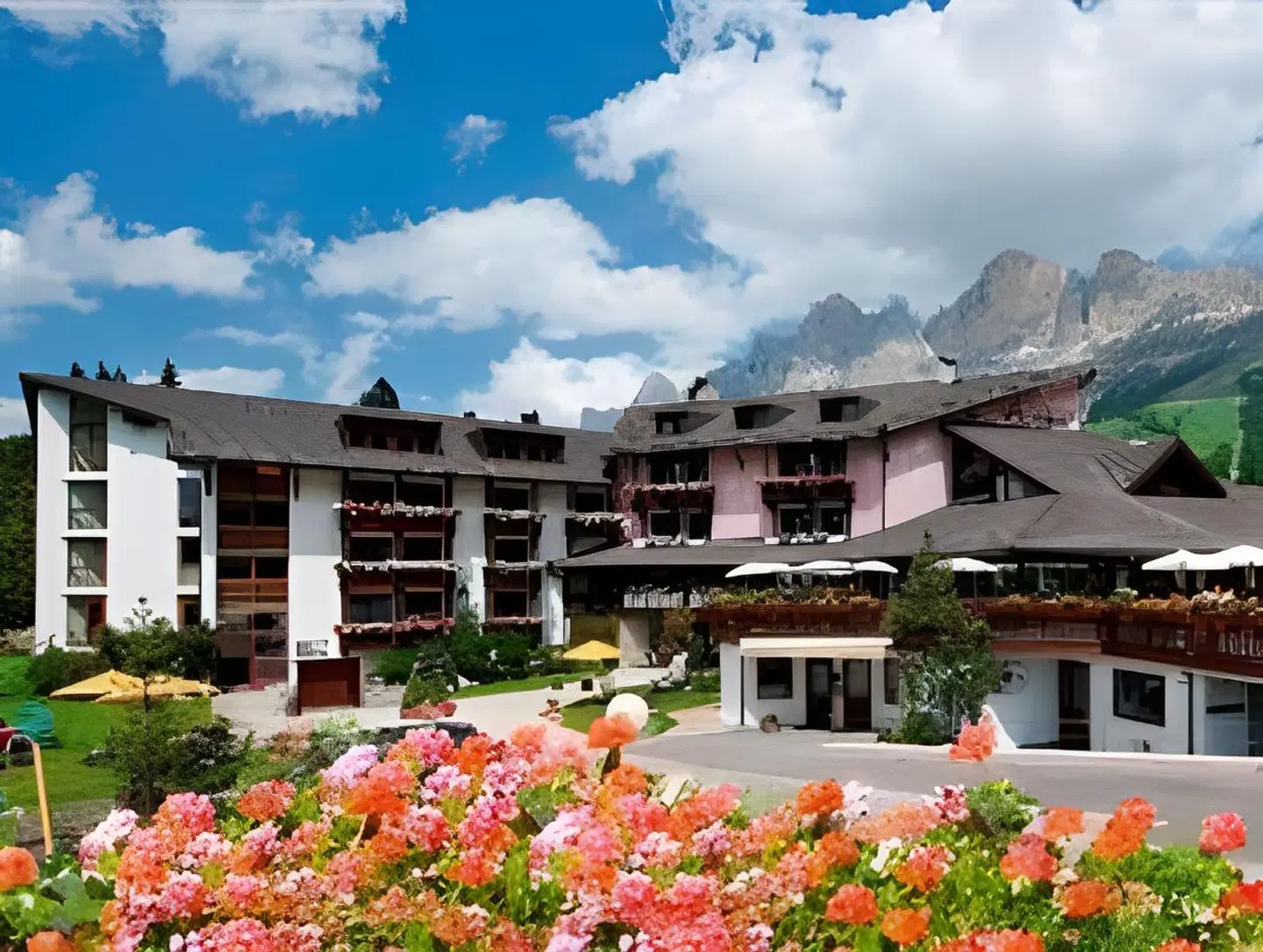 Sporthotel Alpenrose EXTERIOR
