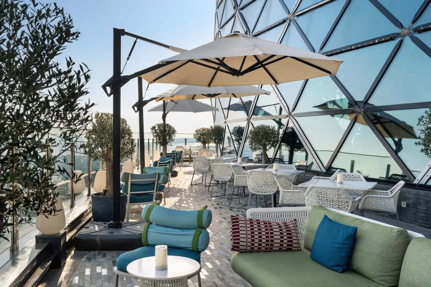 Andaz Capital Gate Abu Dhabi-A concept by Hyatt Terrasse