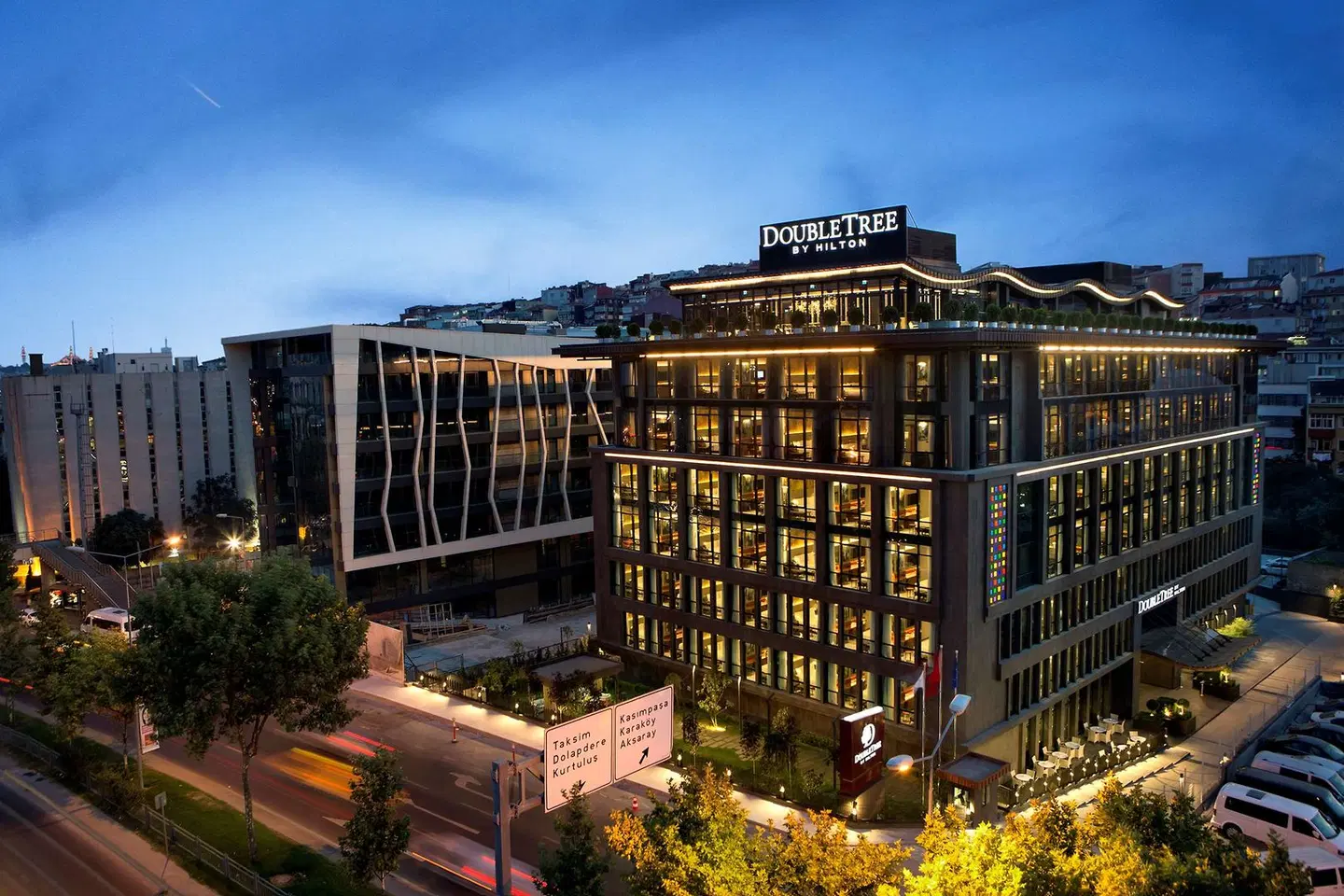 DoubleTree by Hilton Istanbul - Piyalepasa EXTERIOR