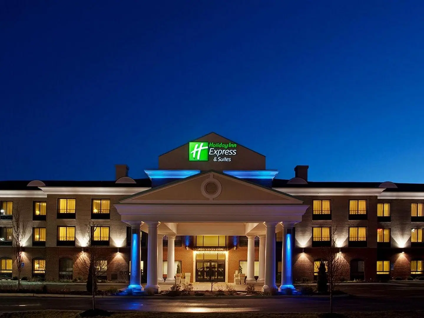 Holiday Inn Express & Suites Athens by IHG EXTERIOR