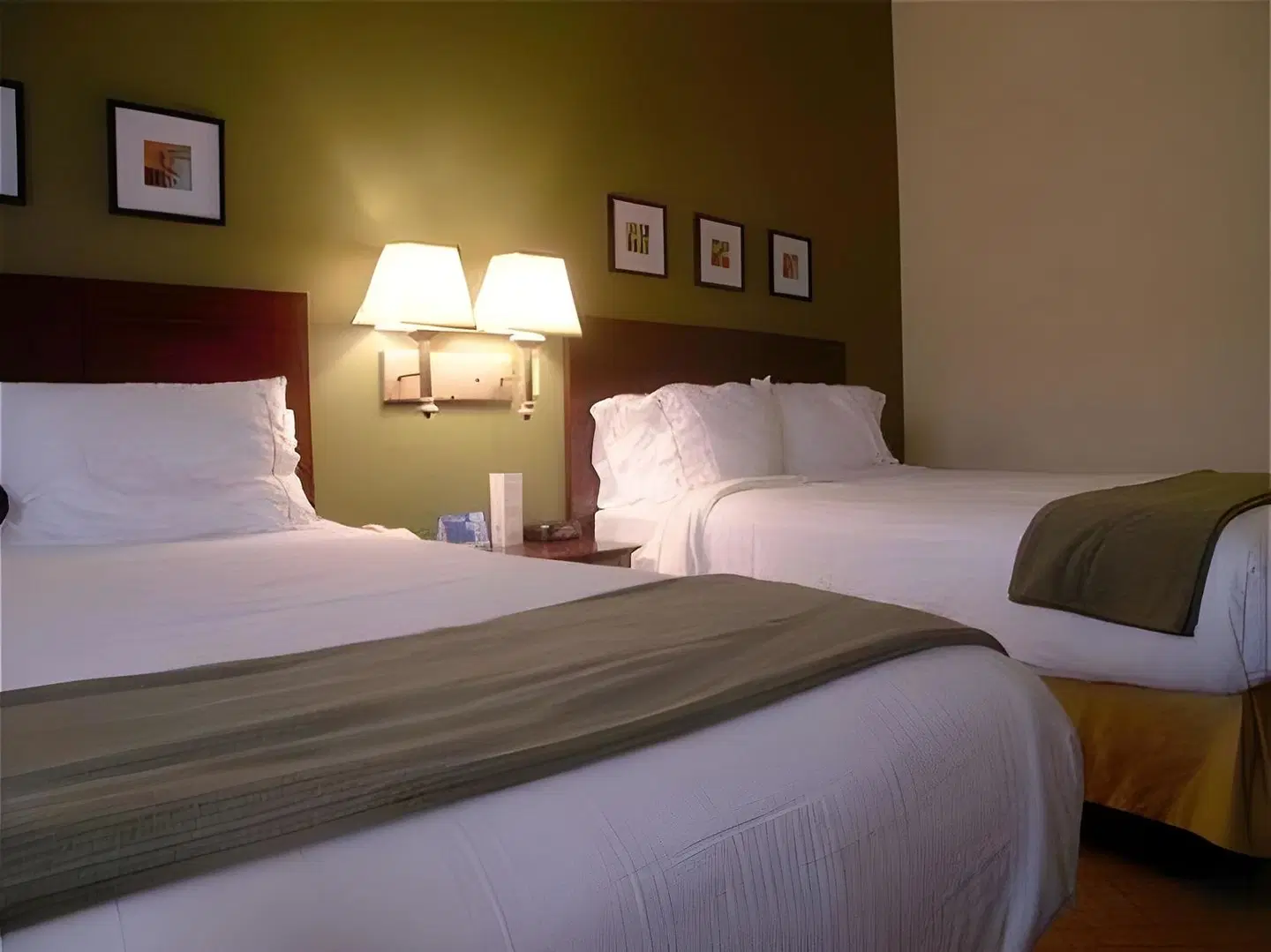 Holiday Inn Express & Suites Athens by IHG ROOM_EXAMPLE
