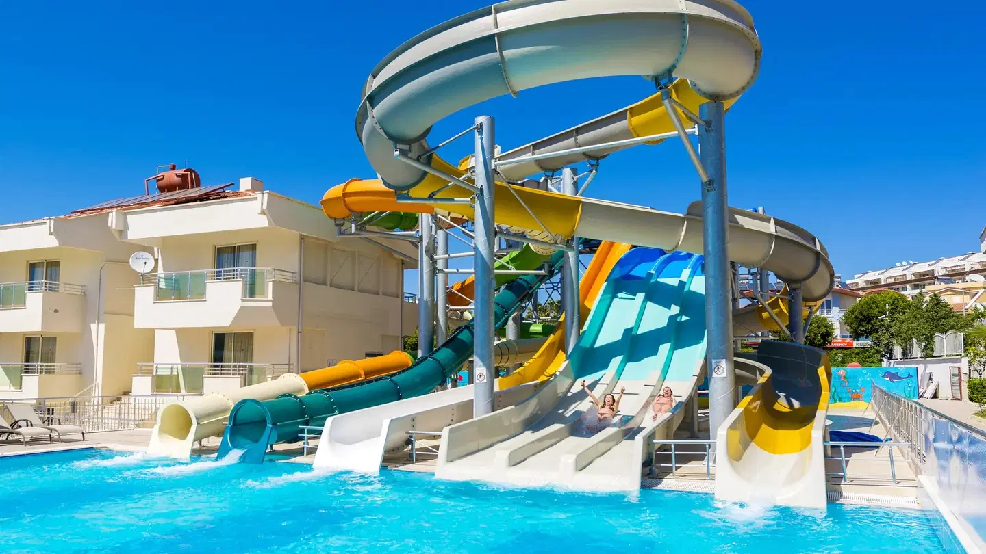 Dream World Hill OUTDOOR_POOL