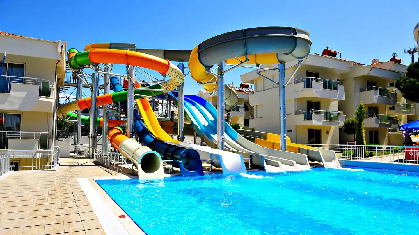 Dream World Hill OUTDOOR_POOL