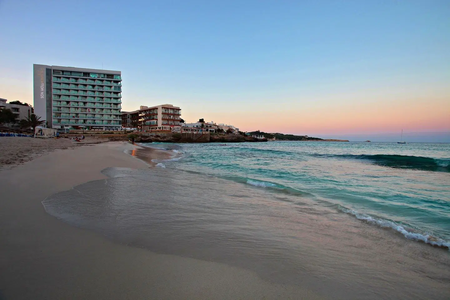 Son Moll Sentits & Spa BEACH