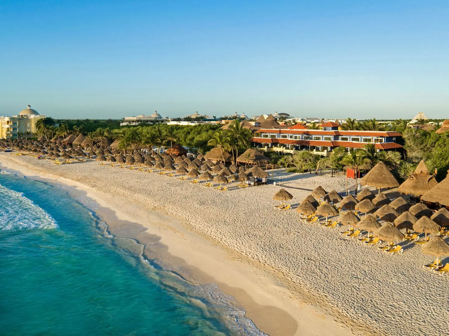 Iberostar Waves Paraiso Beach BEACH