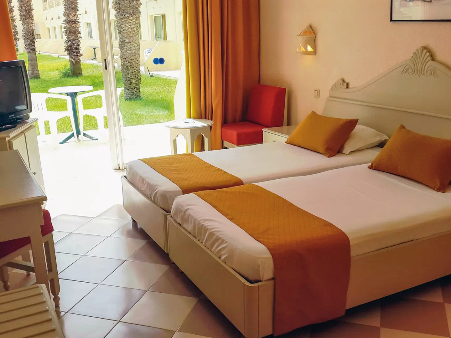 Zephir ROOM_EXAMPLE