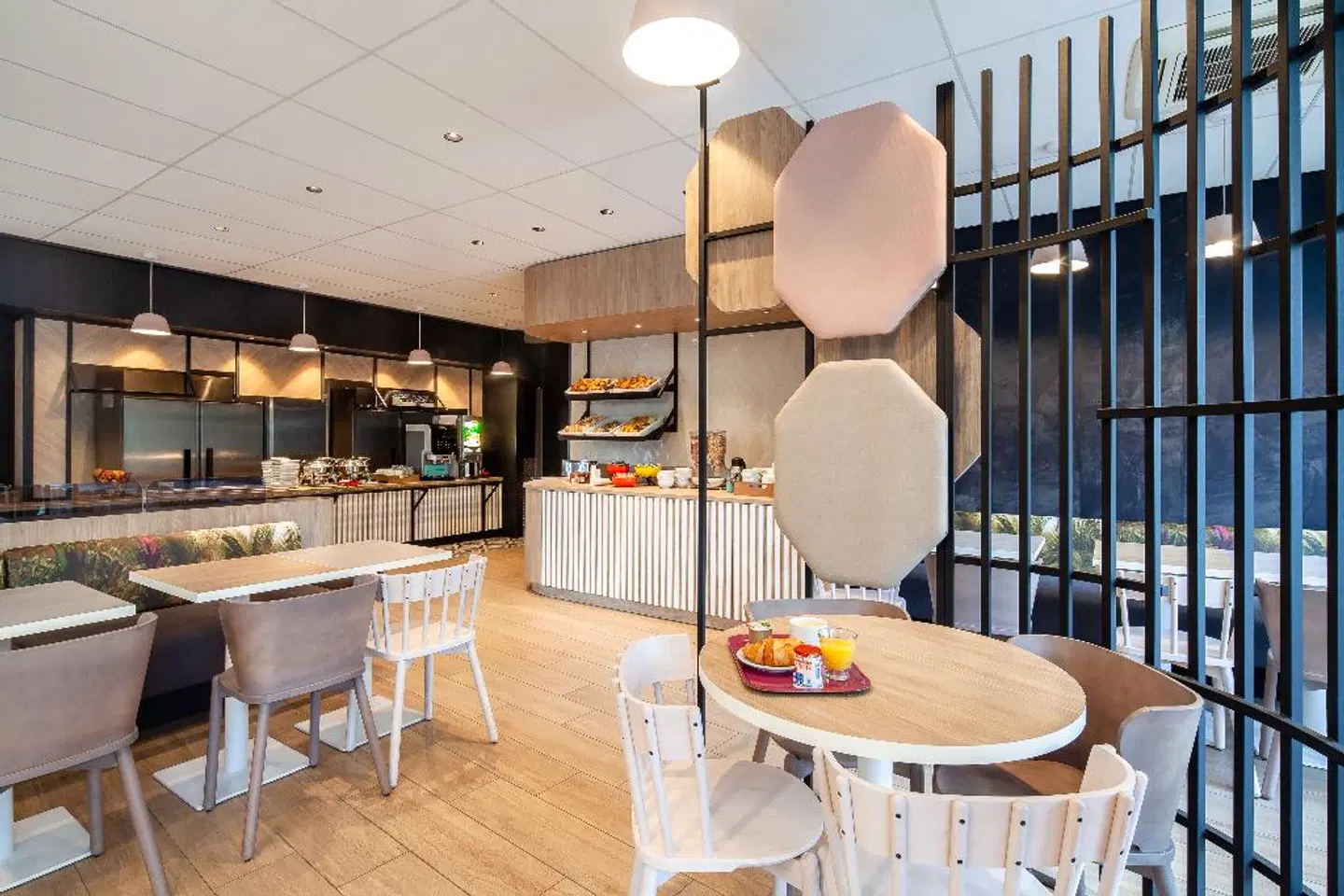 B&B Porte des Lilas LOUNGE_LOBBY