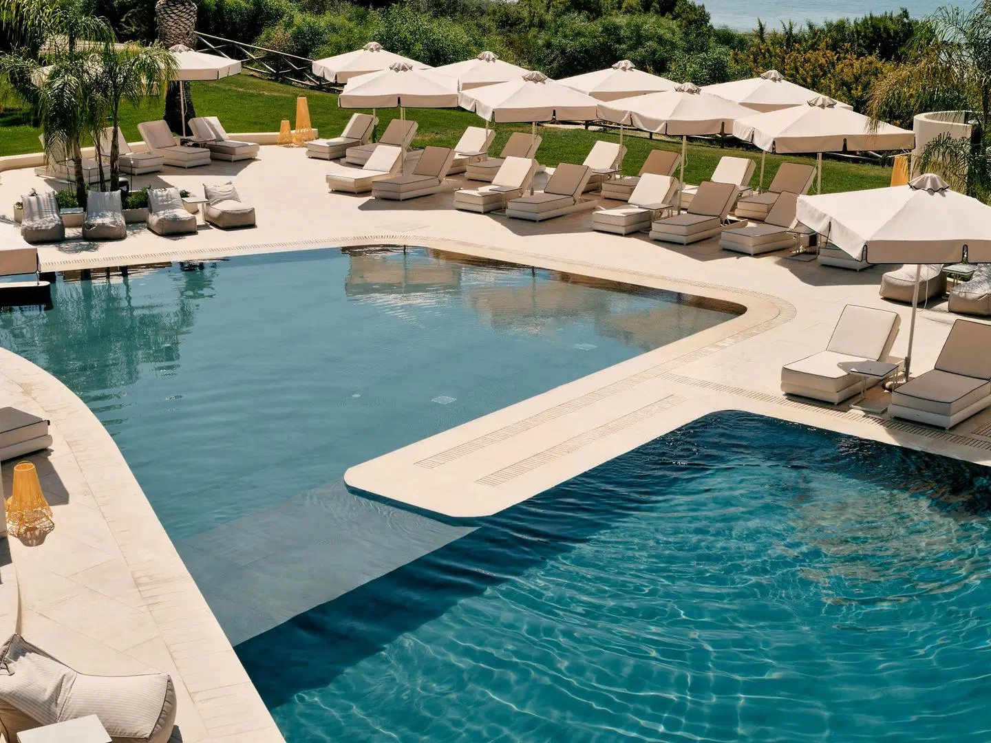 Mangia's Torre del Barone Resort OUTDOOR_POOL