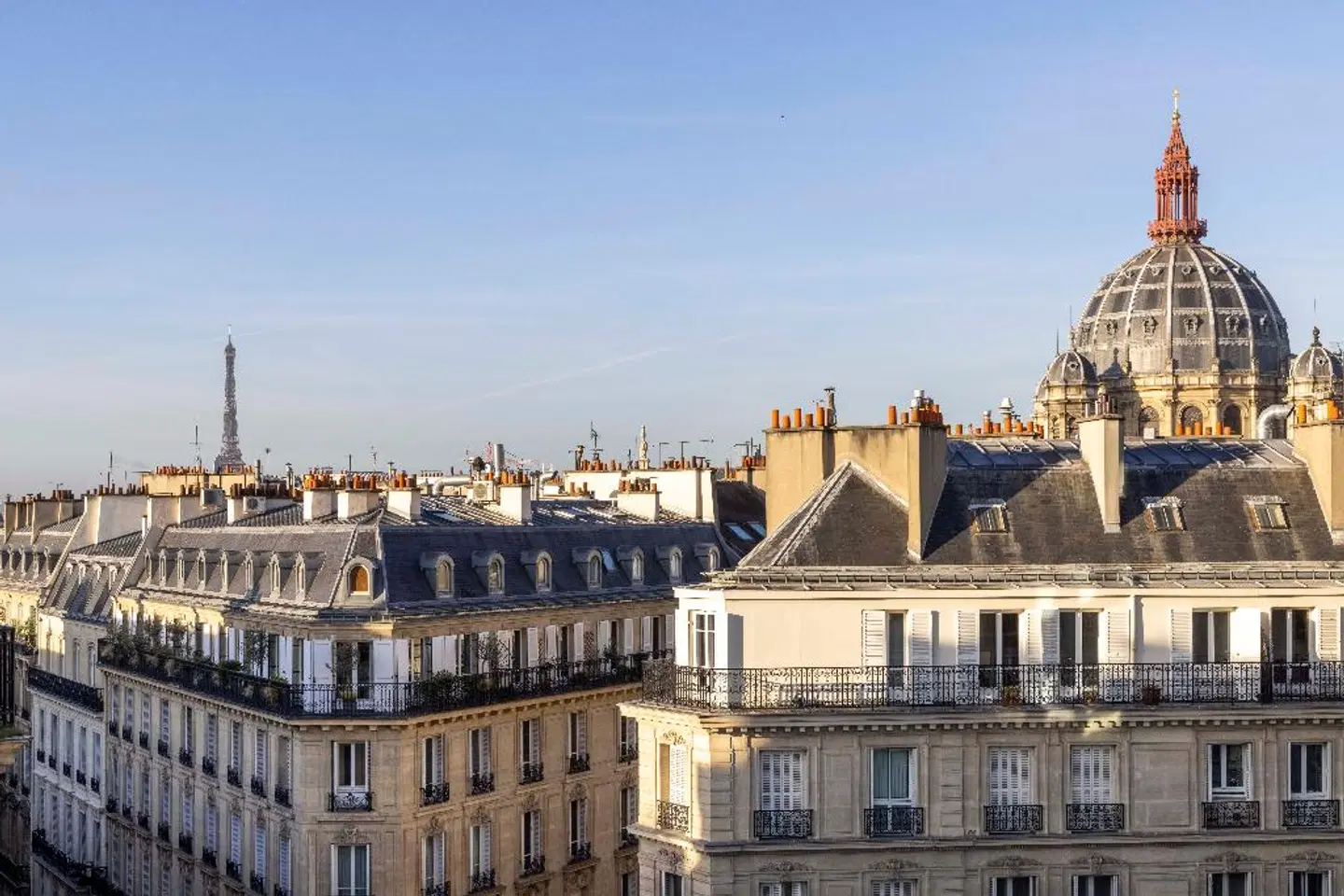 Le 12 Hotel EXTERIOR