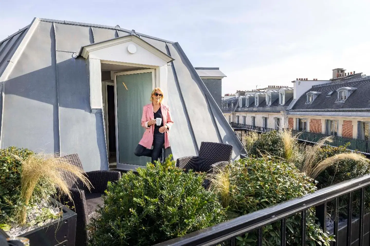 Le 12 Hotel EXTERIOR