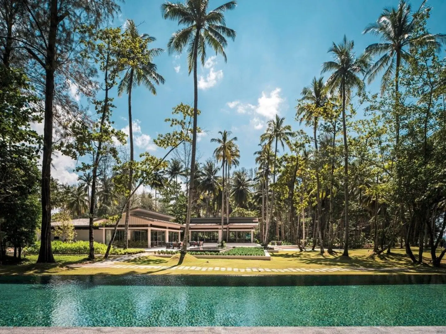 Avani+ Khao Lak Resort OUTDOOR_POOL
