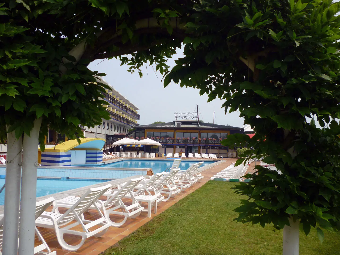Marina Uno OUTDOOR_POOL