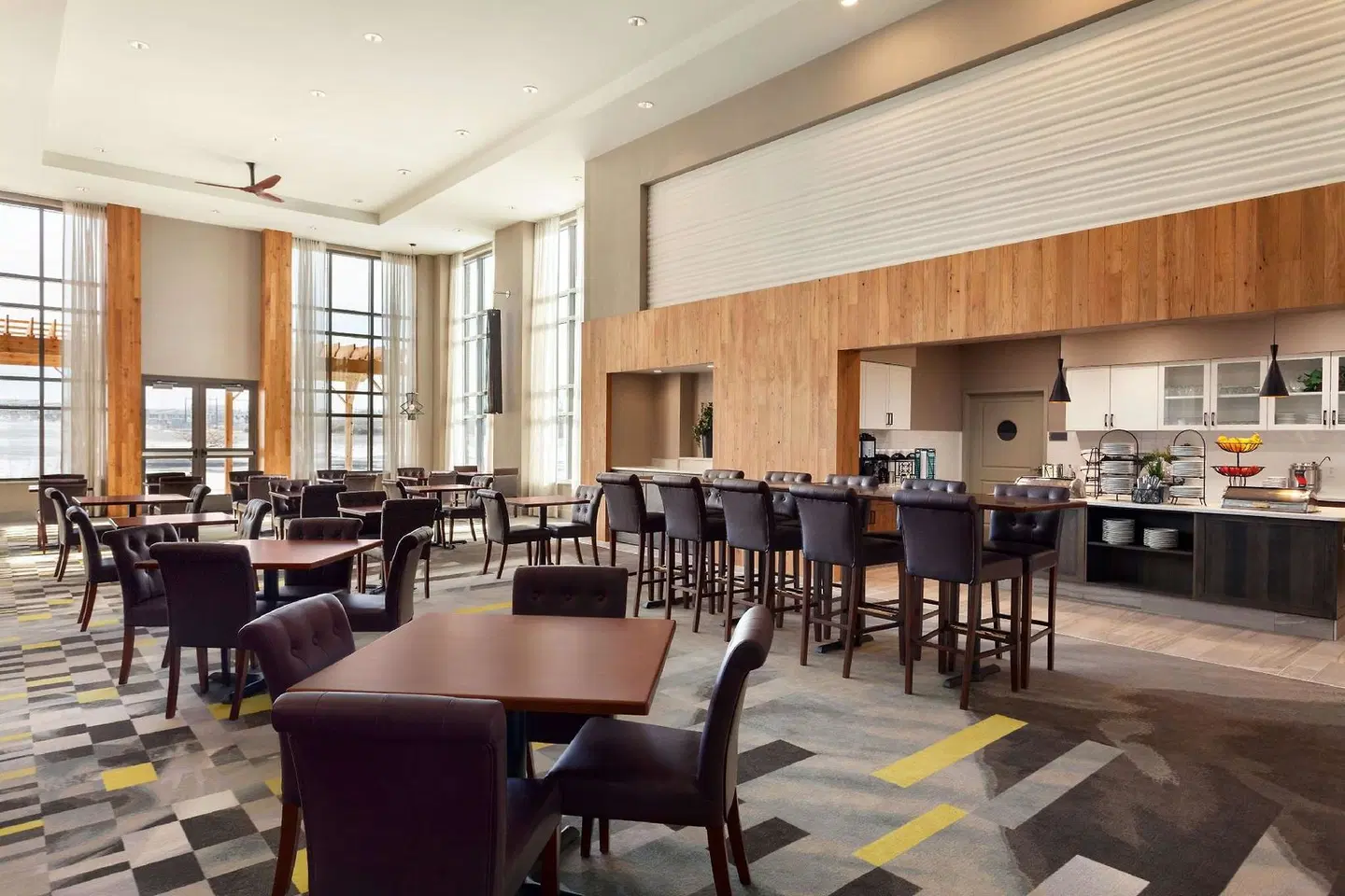 Homewood Suites by Hilton Syracuse - Carrier Circle Bar
