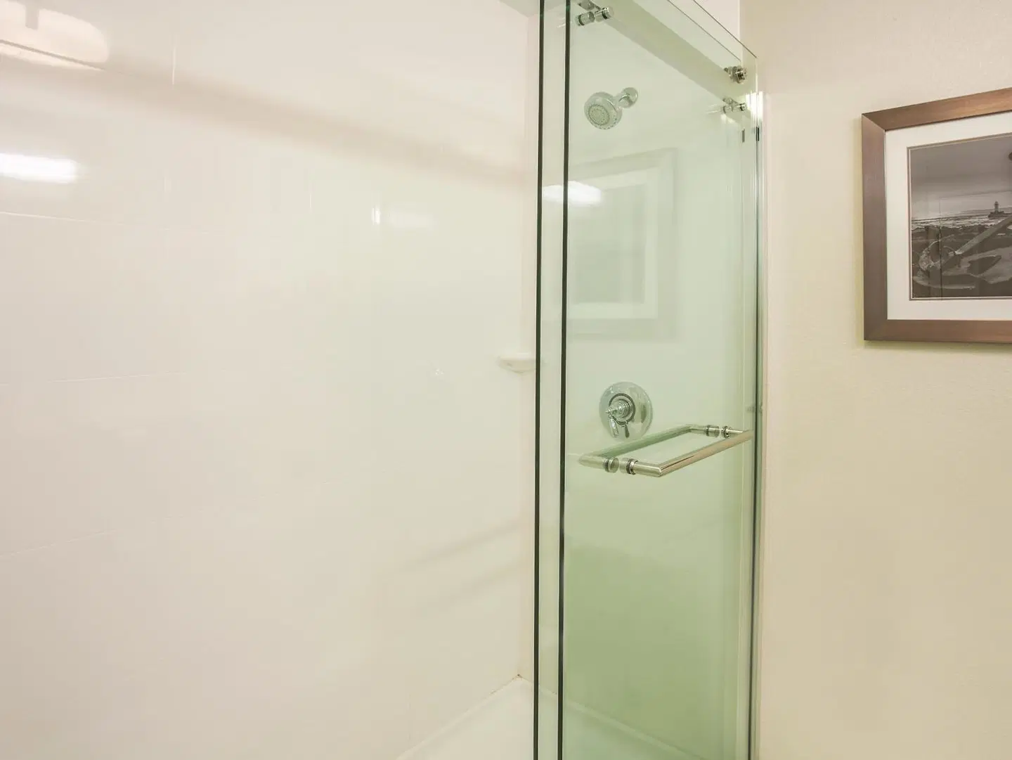 La Quinta Inn & Suites by Wyndham Duluth Badezimmer