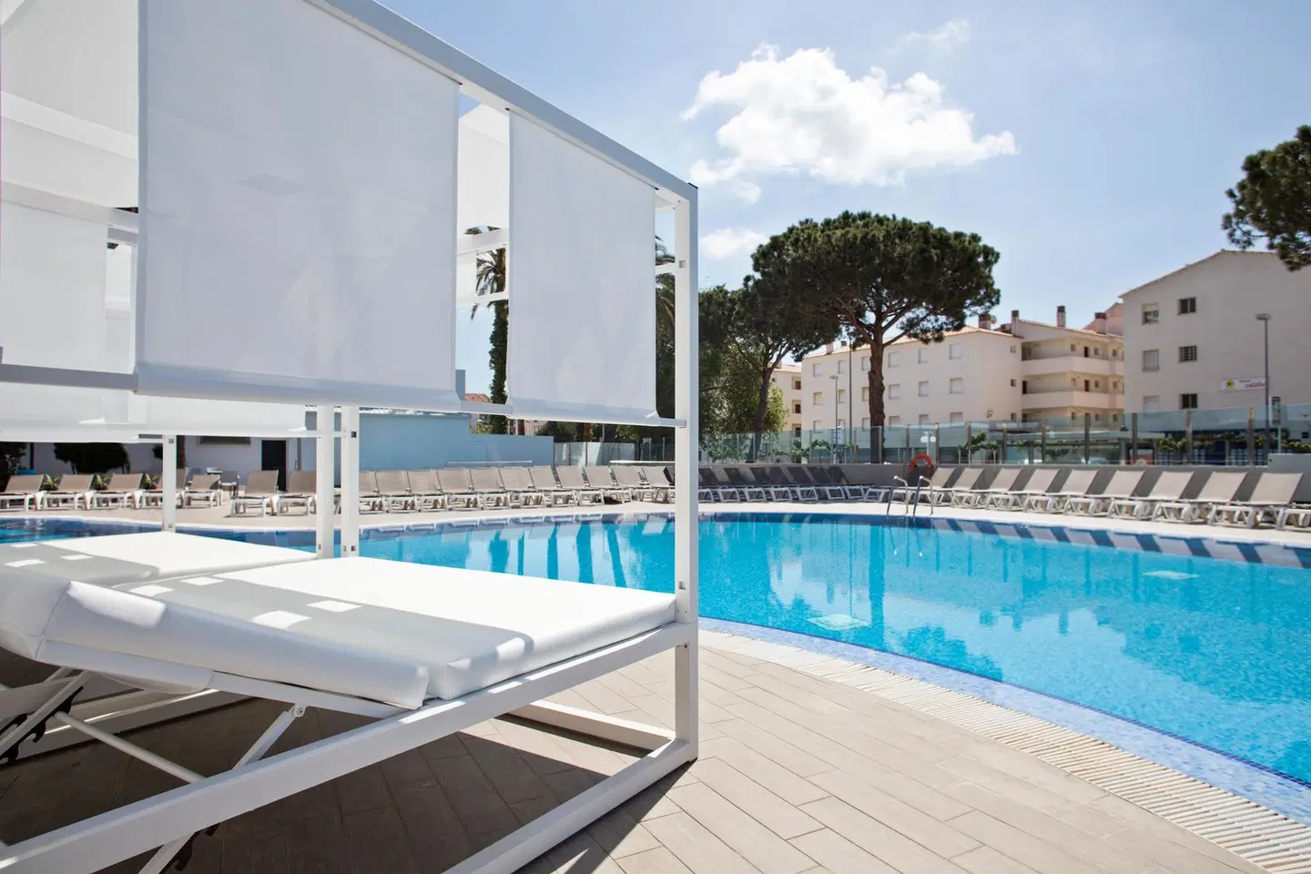 Best Cambrils OUTDOOR_POOL
