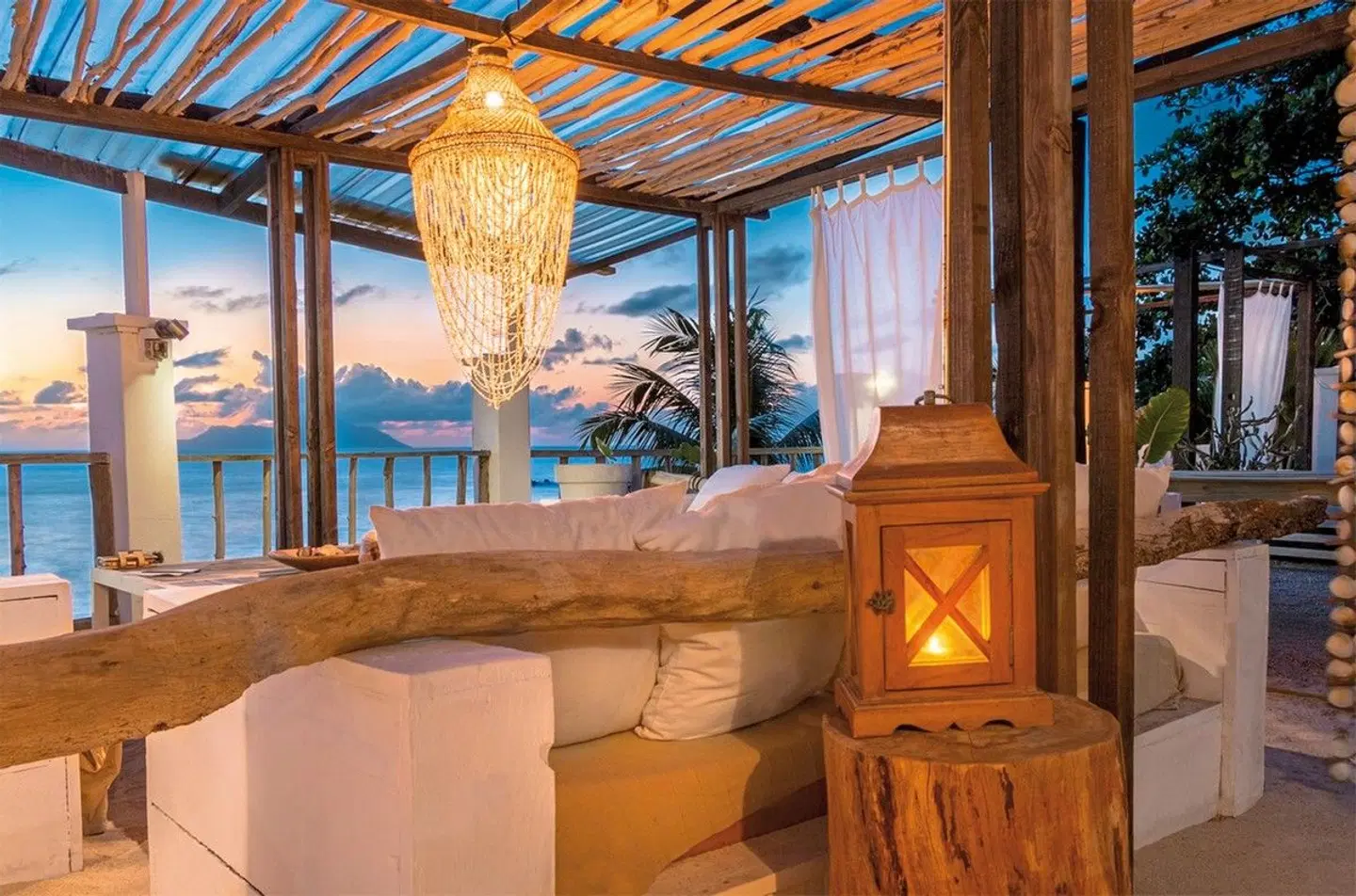 Bliss Hotel Seychelles LOUNGE_LOBBY