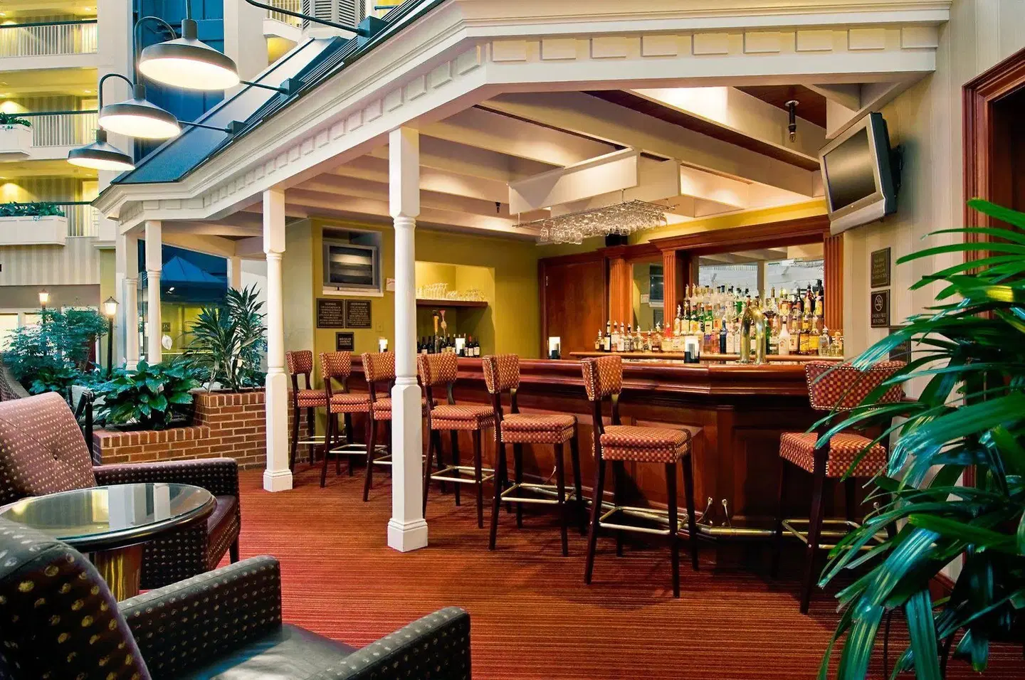 Hilton Brentwood/Nashville Suites Bar