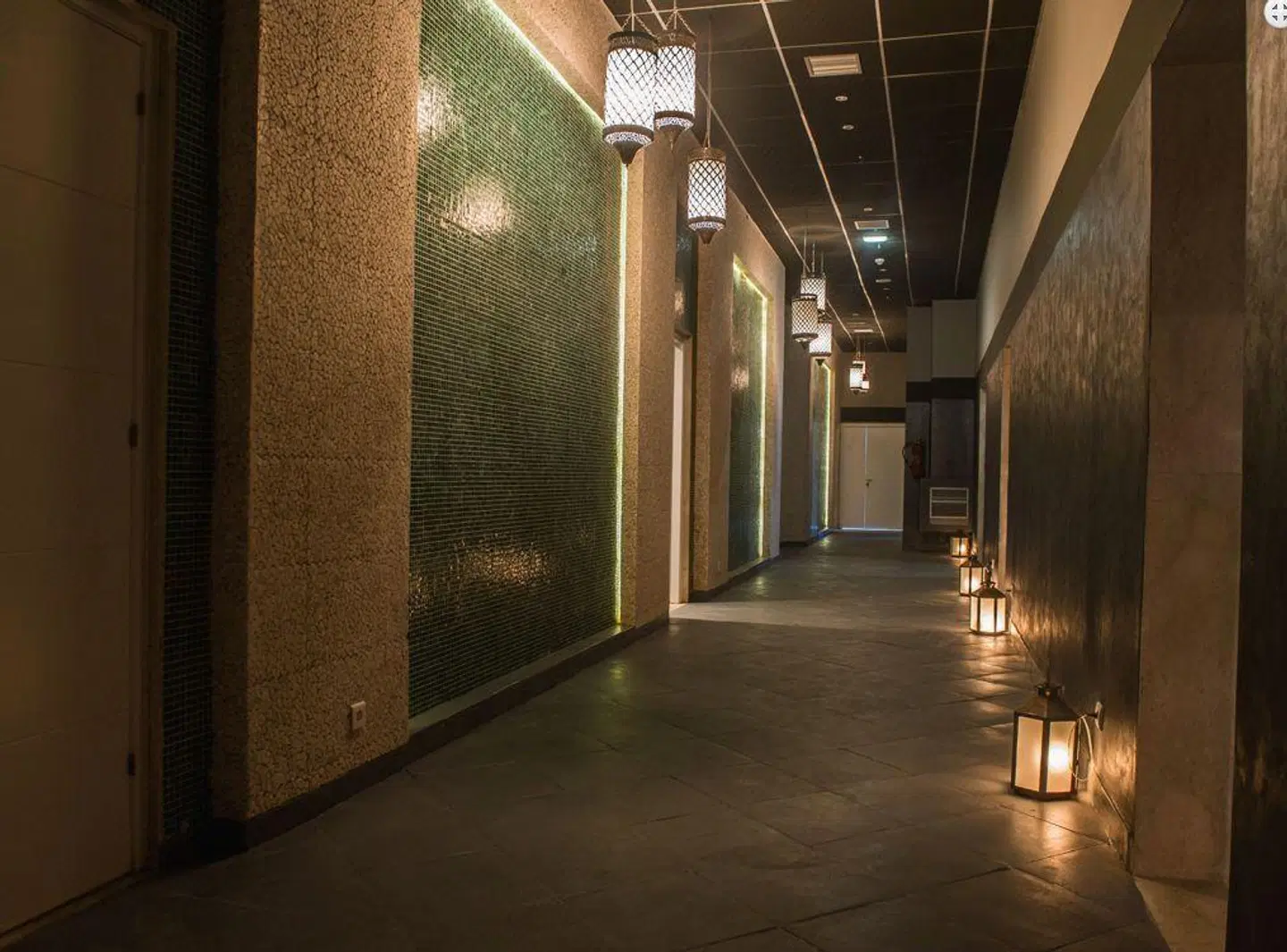 Hotel Farah Tanger Hallenbad