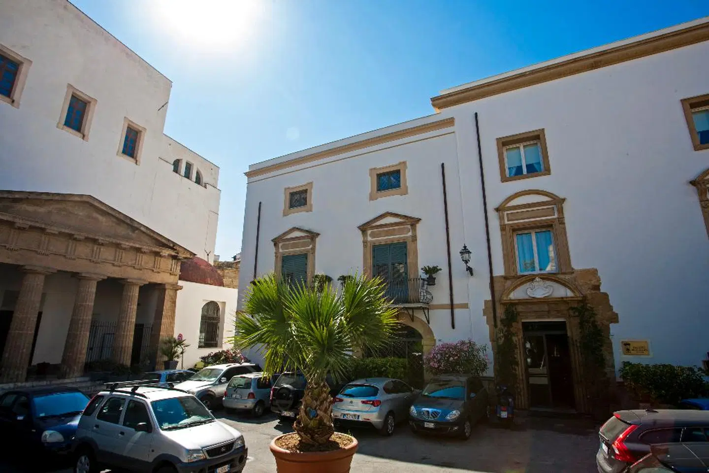 Palazzo Brunaccini EXTERIOR