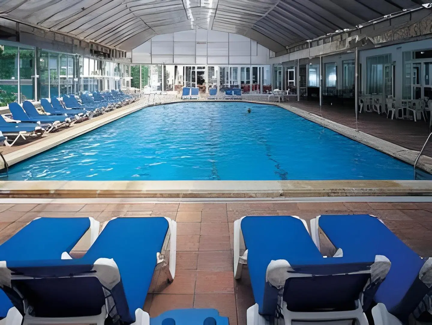 Helios Lloret Hallenbad