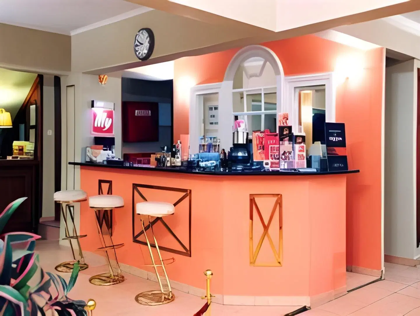 Anastassiou Hotel Bar