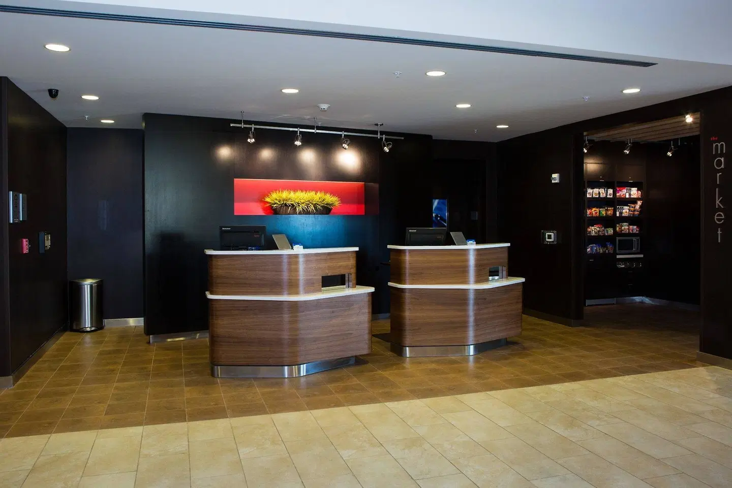 Courtyard by Marriott Lubbock Downtown Bar