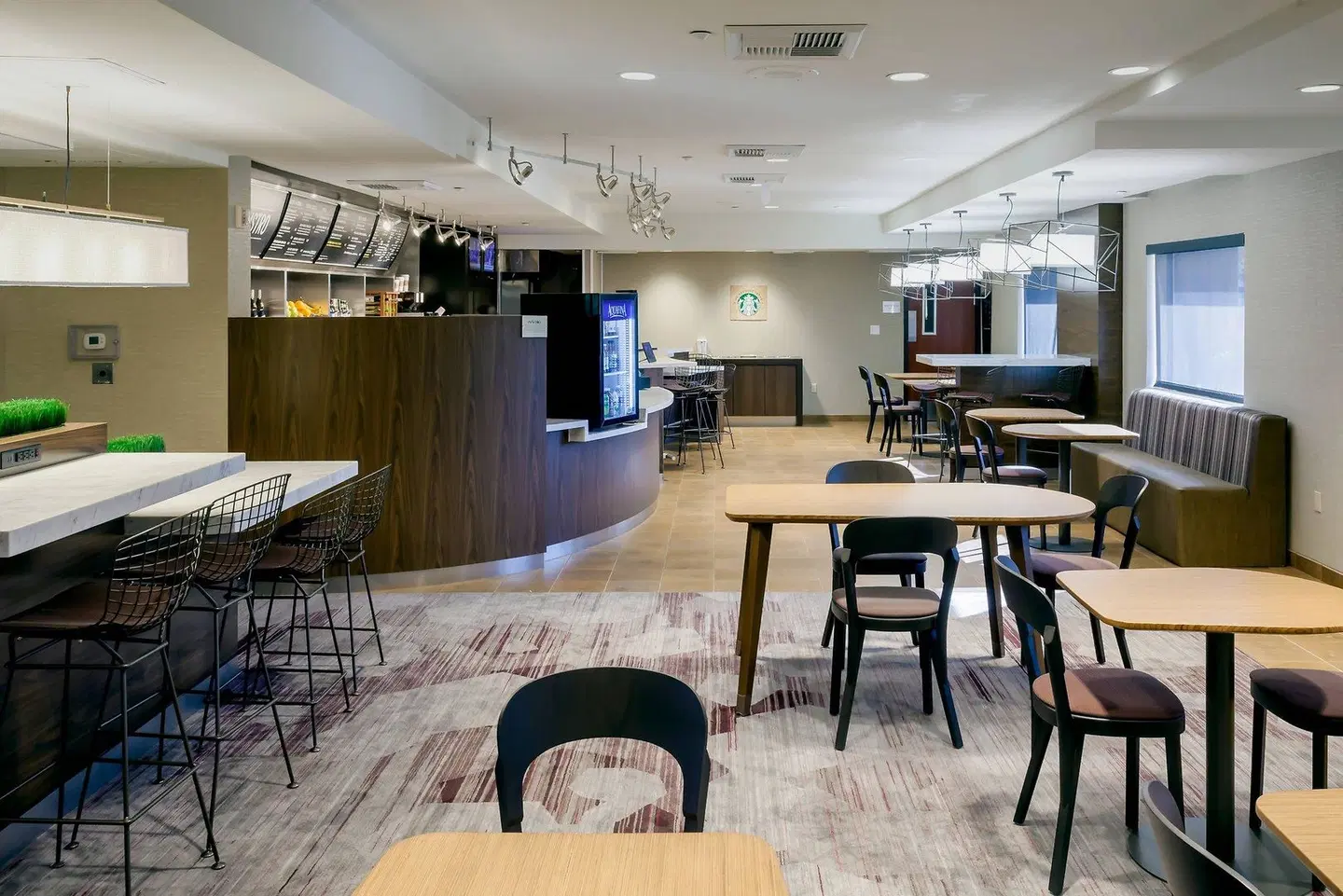 Courtyard by Marriott Las Vegas Henderson/Green Valley Restaurant