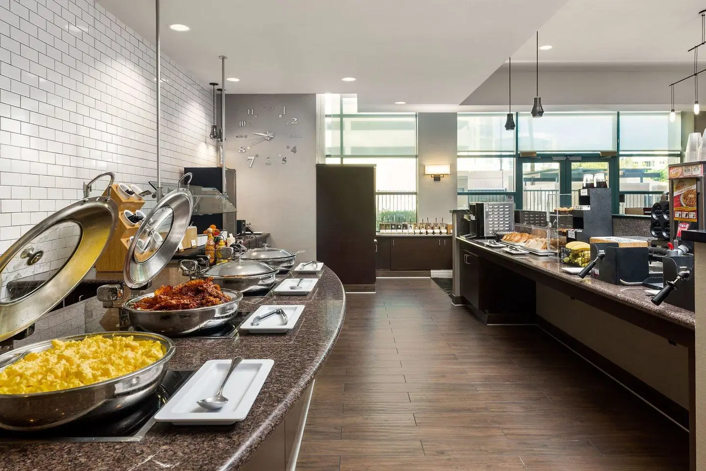 Residence Inn by Marriott Las Vegas Hughes Center Restaurant