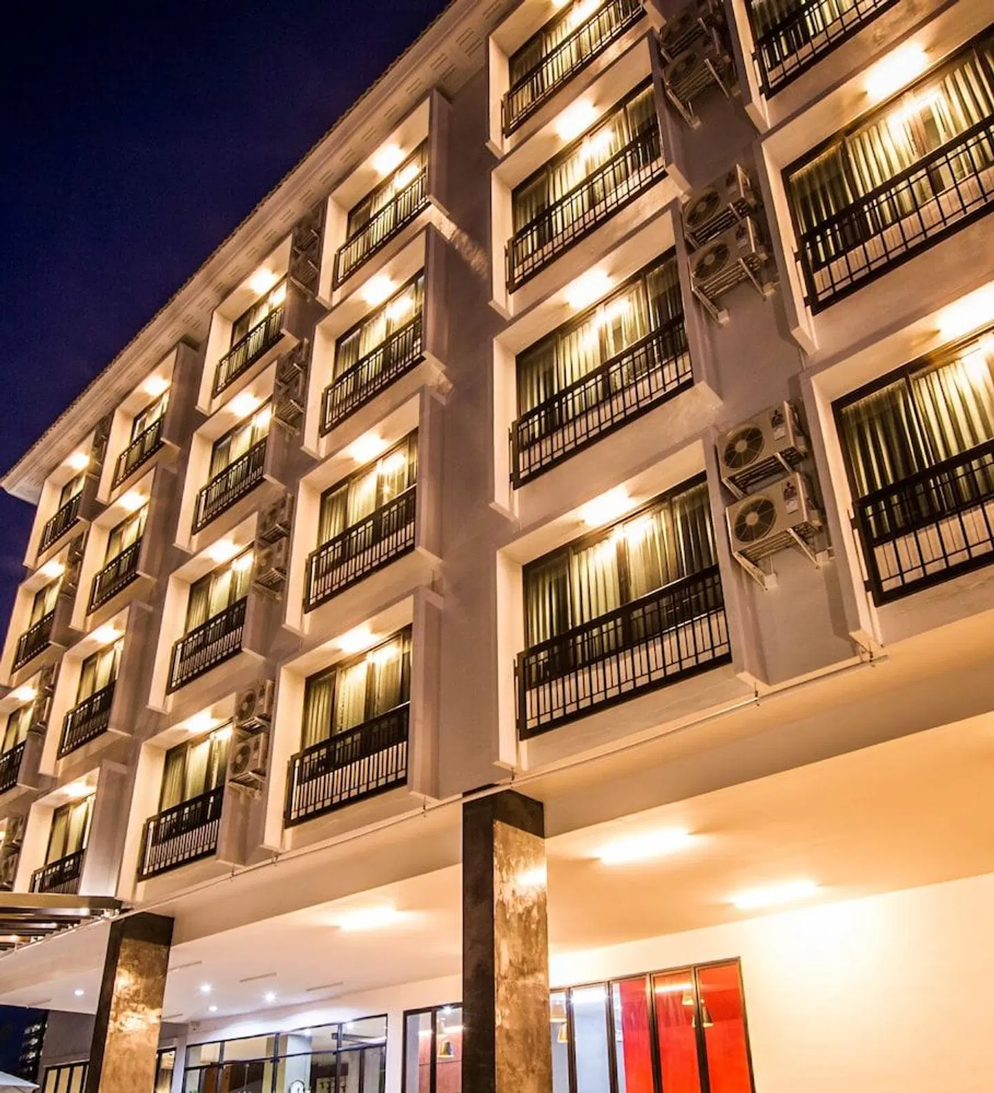 Tamsabai Hotel EXTERIOR