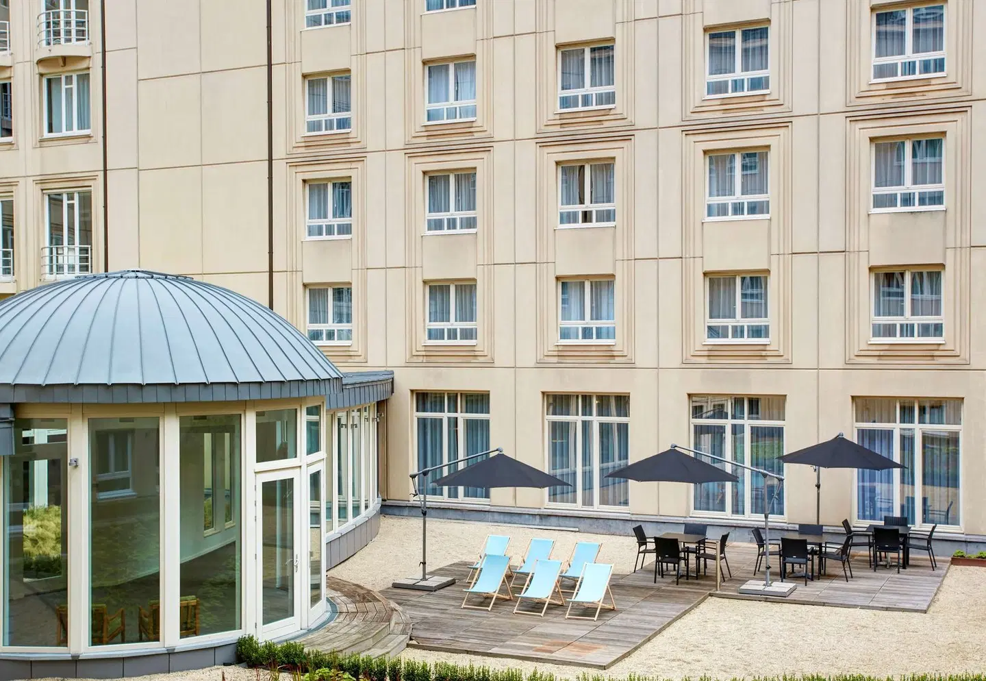 Hilton Garden Inn Brussels City Centre EXTERIOR