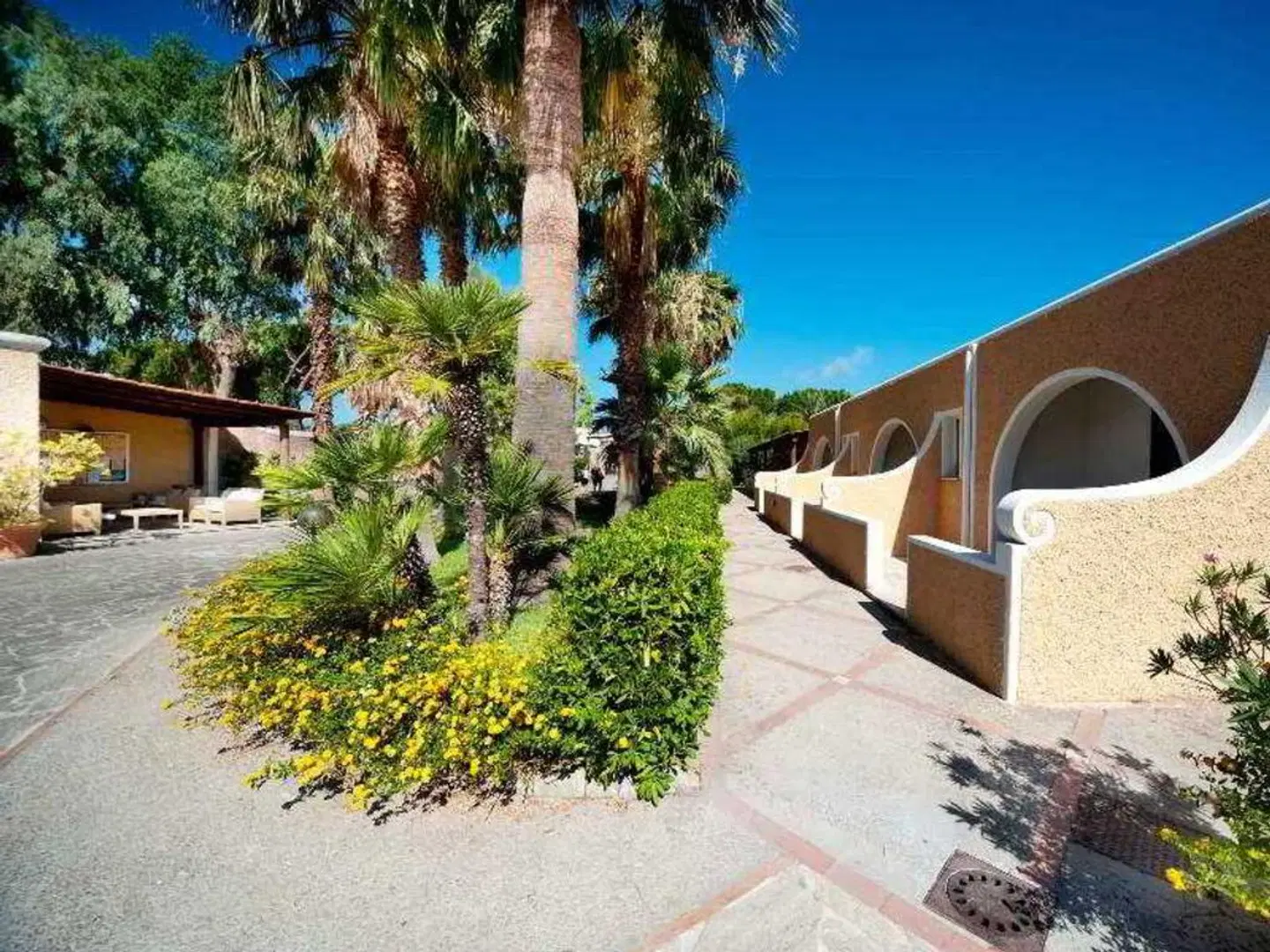Hotel Parco delle Agavi Garten