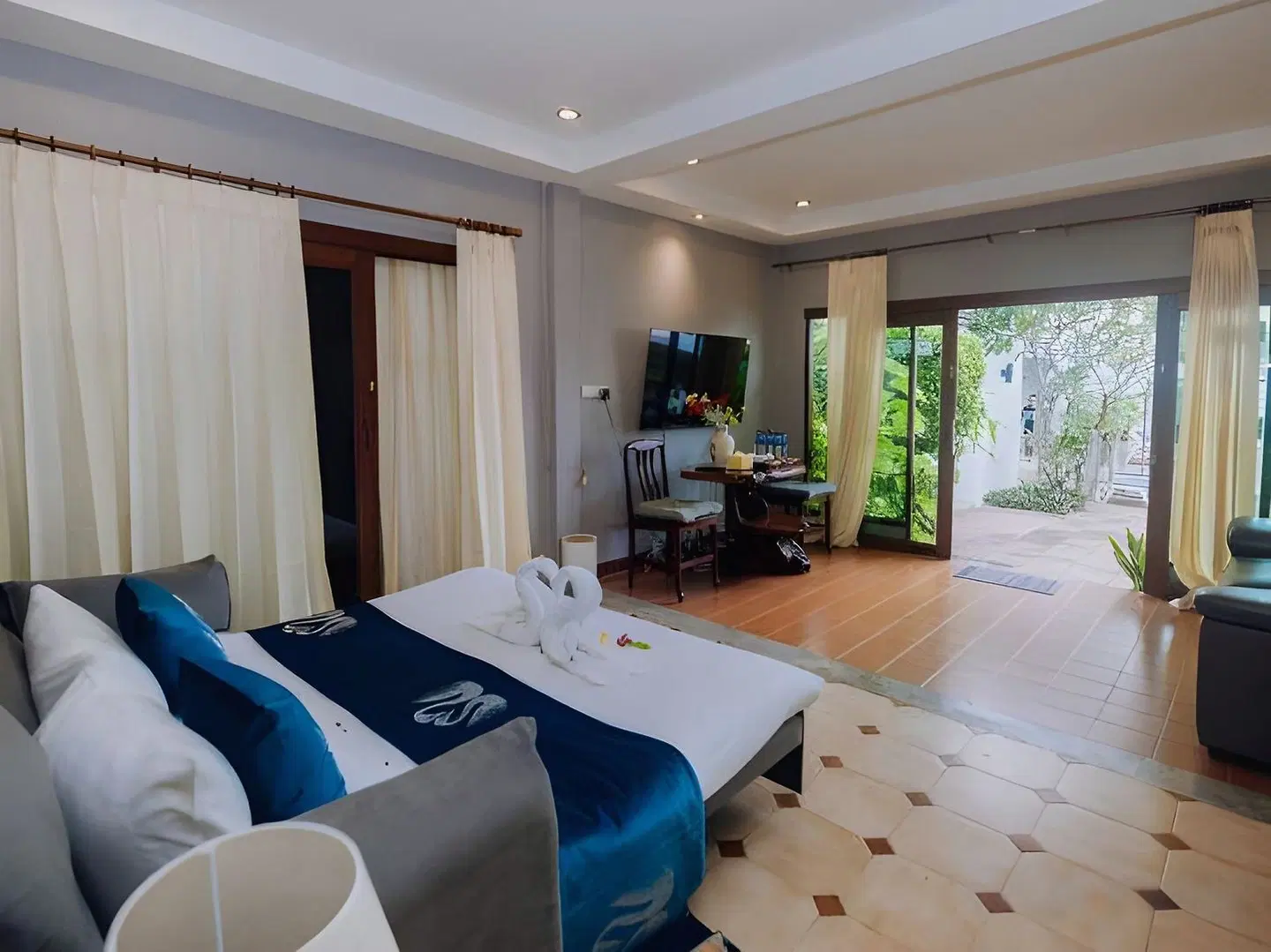 Monaburi Boutique Resort ROOM_EXAMPLE