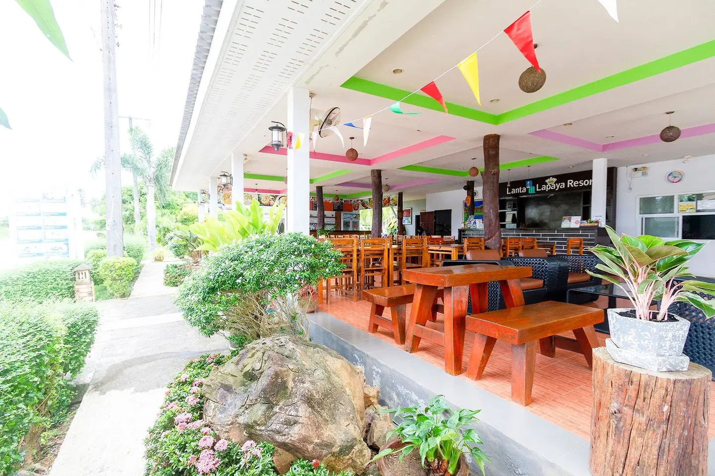 Lanta Lapaya Resort BAR