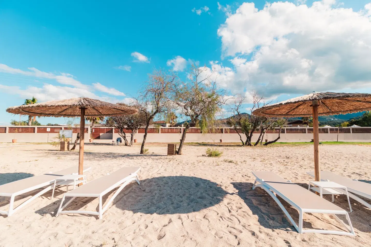Almyros Beach Resort & Spa BEACH