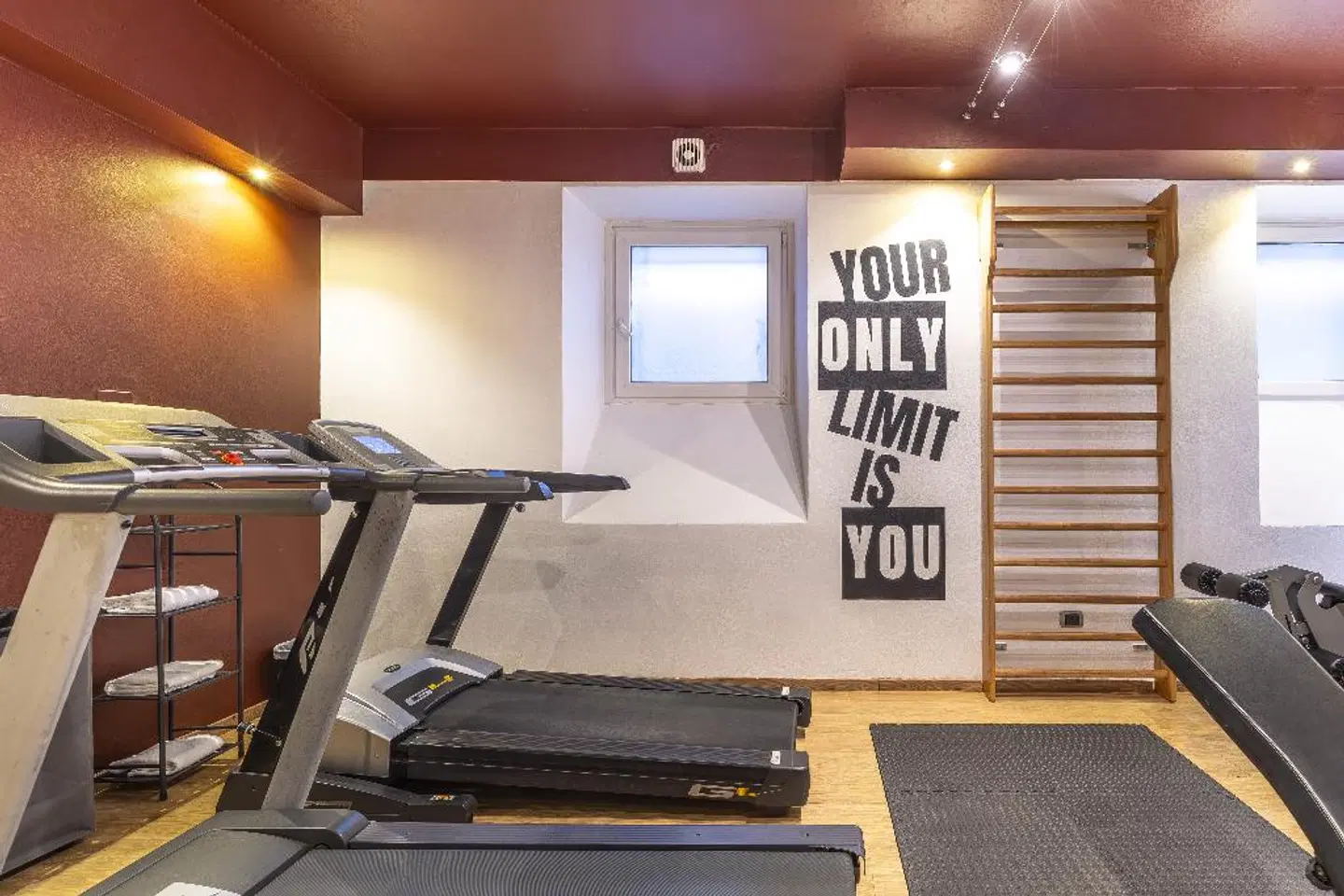 Hotel Master SPORTS_AND_LEISURE