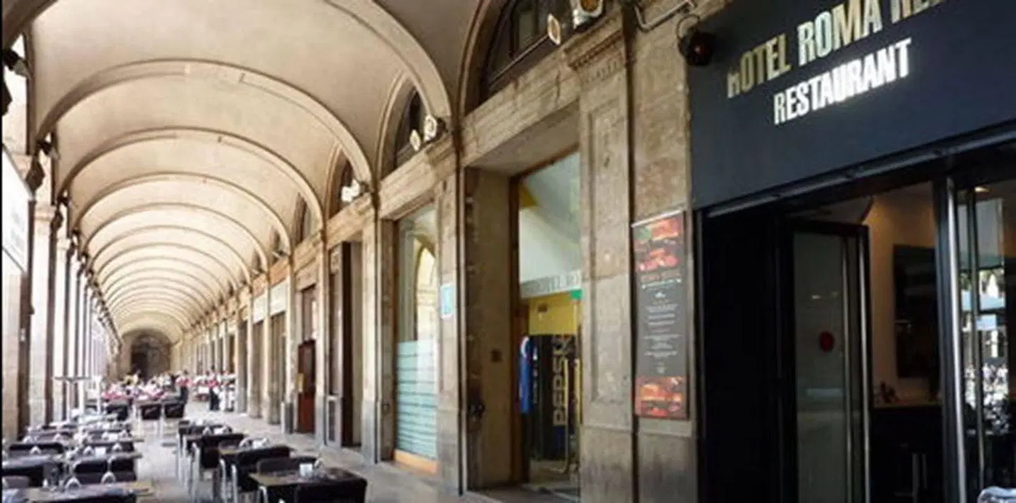 Roma Reial EXTERIOR