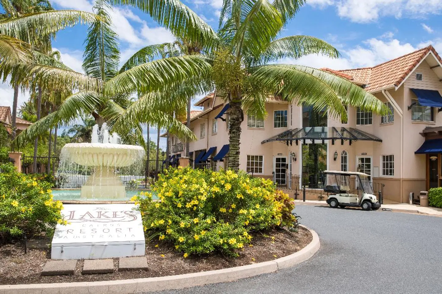 The Lakes Cairns Resort & Spa EXTERIOR
