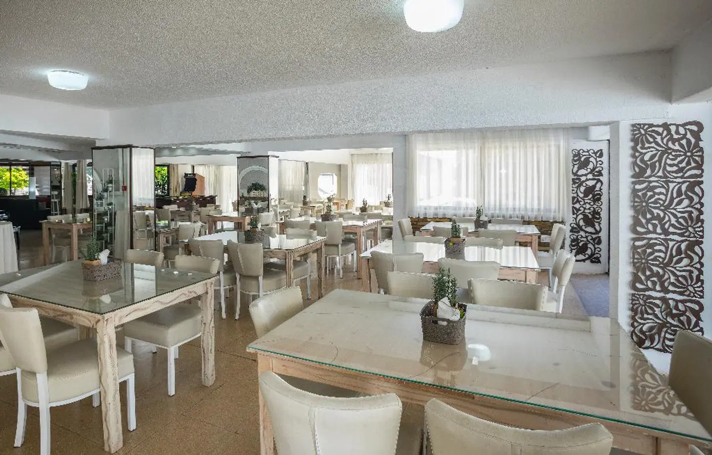 Cactus LOUNGE_LOBBY