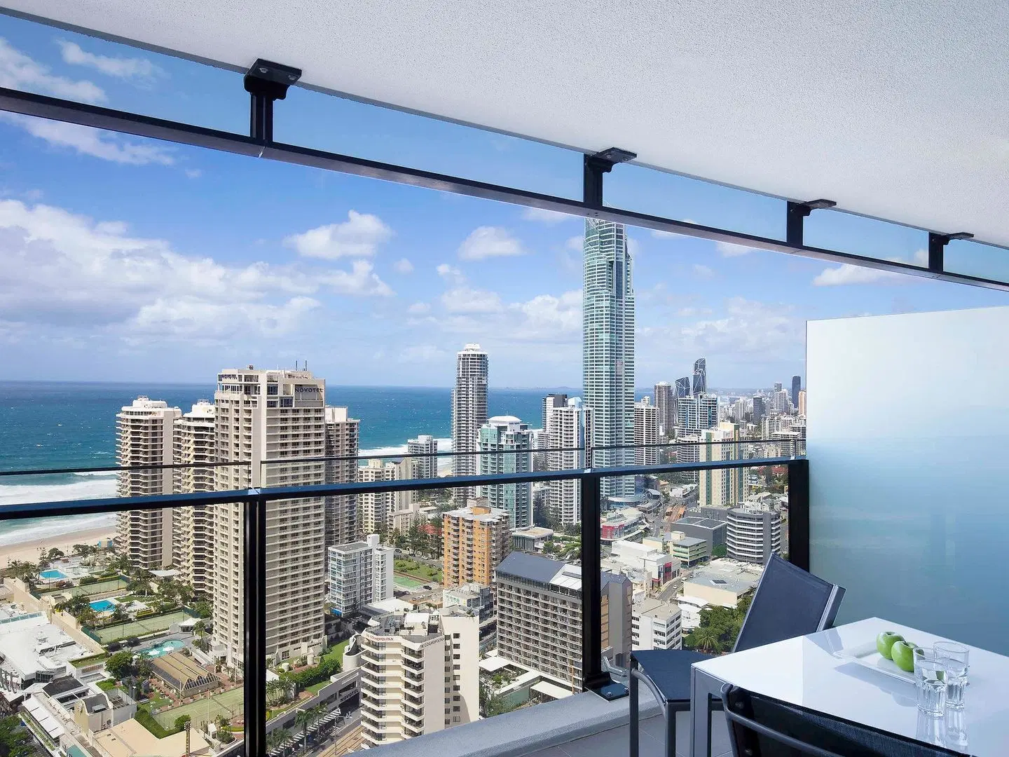 Mantra Circle On Cavill Terrasse