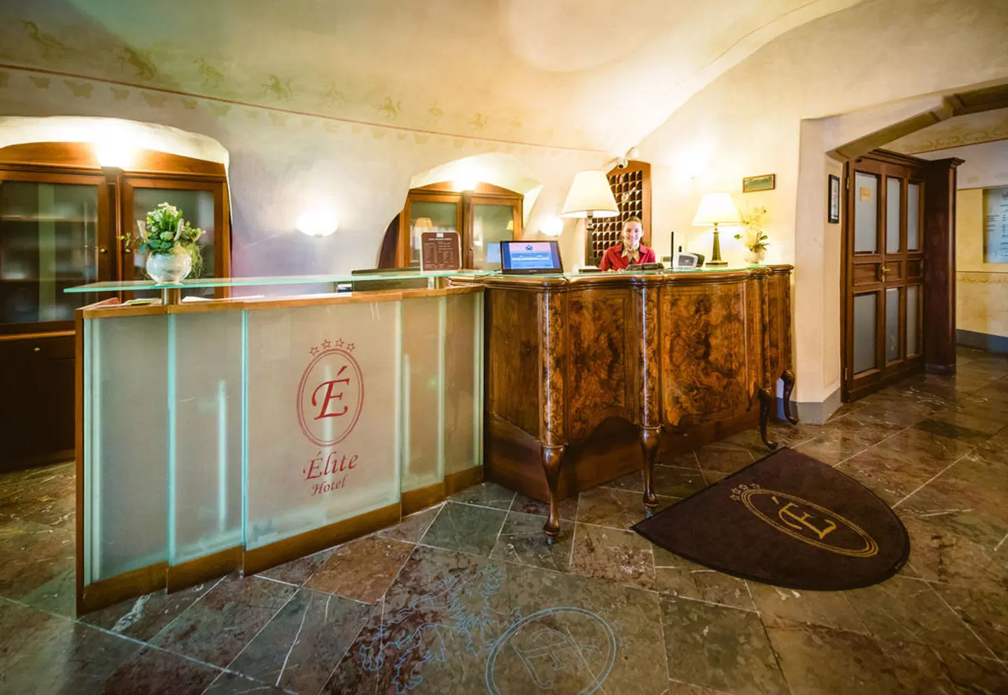 Élite Hotel LOUNGE_LOBBY