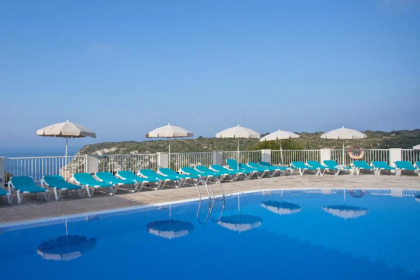 Bluesea Playa Azul OUTDOOR_POOL