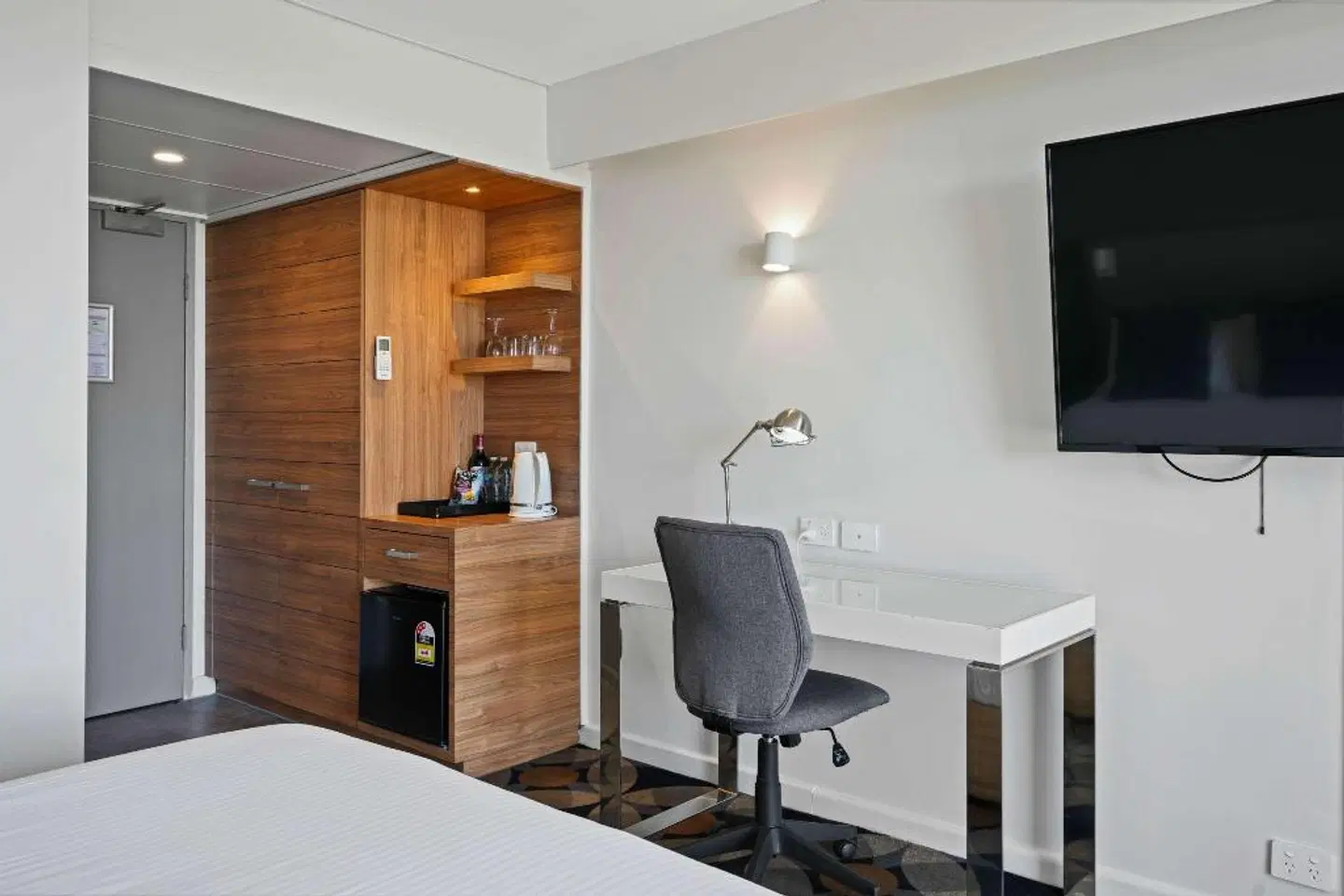 The Gladstone ROOM_EXAMPLE