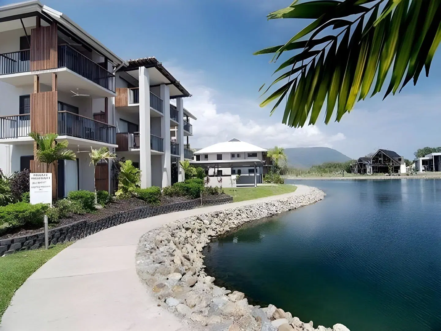 Blue Lagoon Resort EXTERIOR