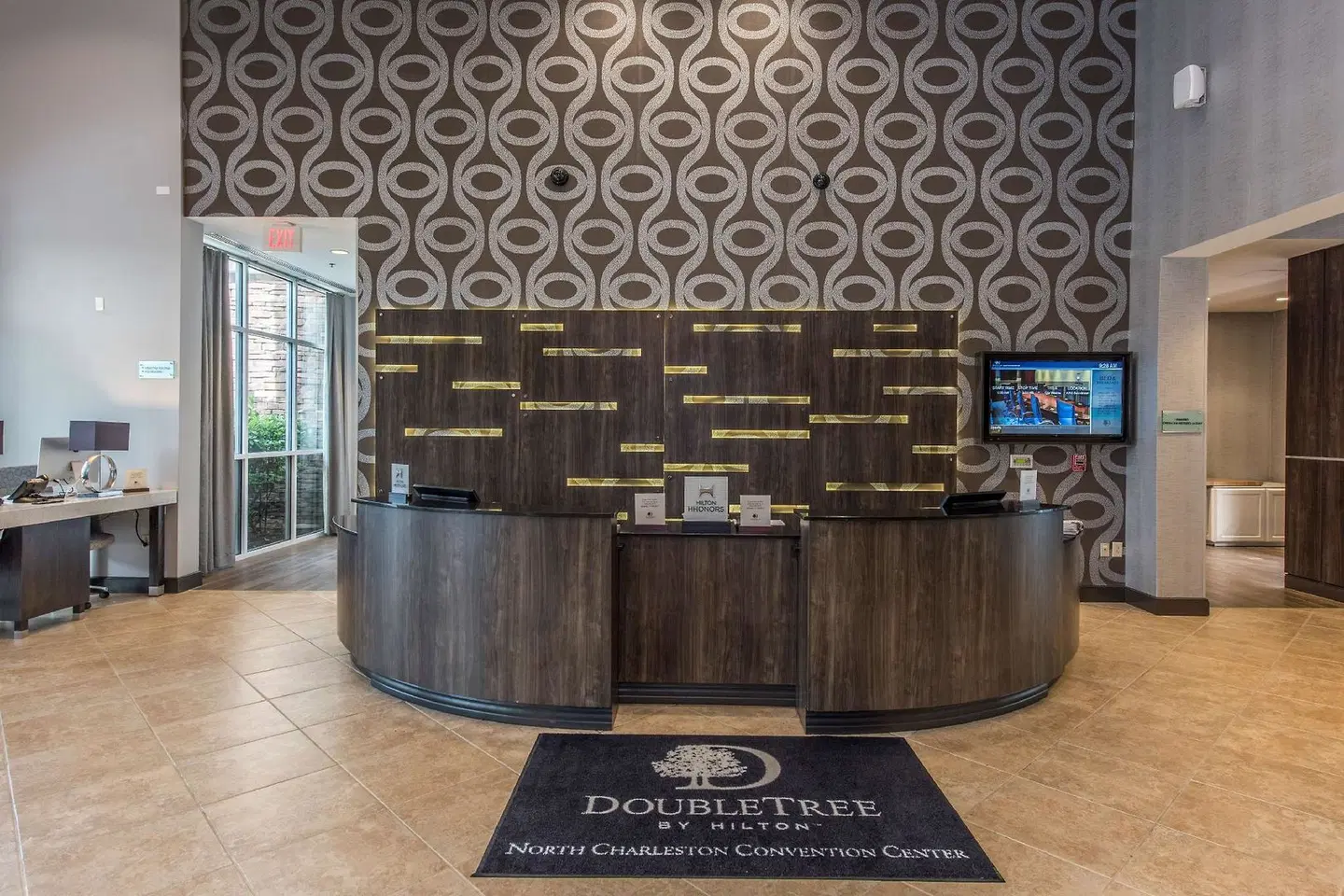 DoubleTree by Hilton Hotel North Charleston - Convention Center LOUNGE_LOBBY